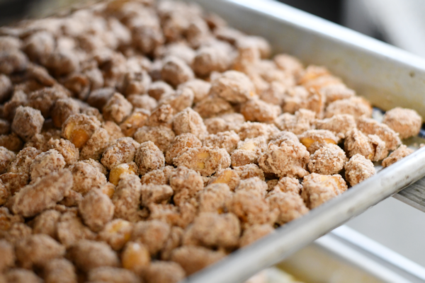 8 oz. Maple Crispy Peanuts